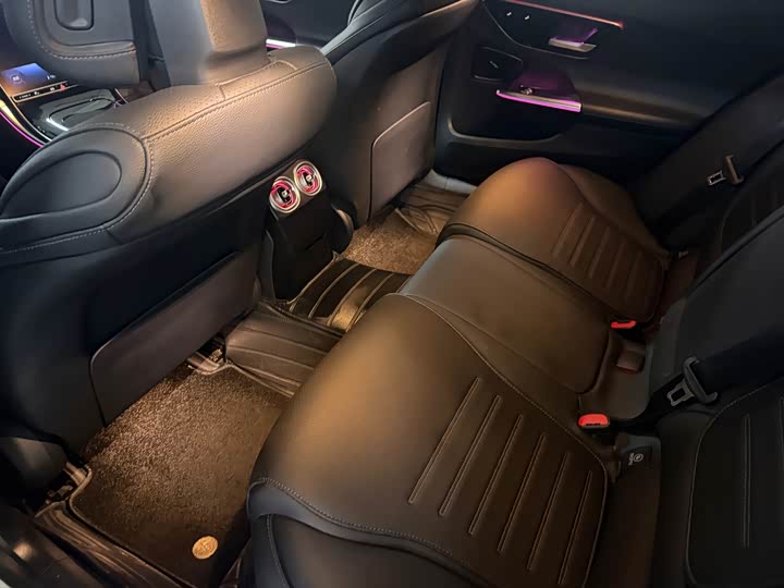 Mercedes-Benz C-Class, 2022 — фото 9 из 9