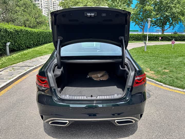 Jaguar XF L, 2025 — фото 6 из 9