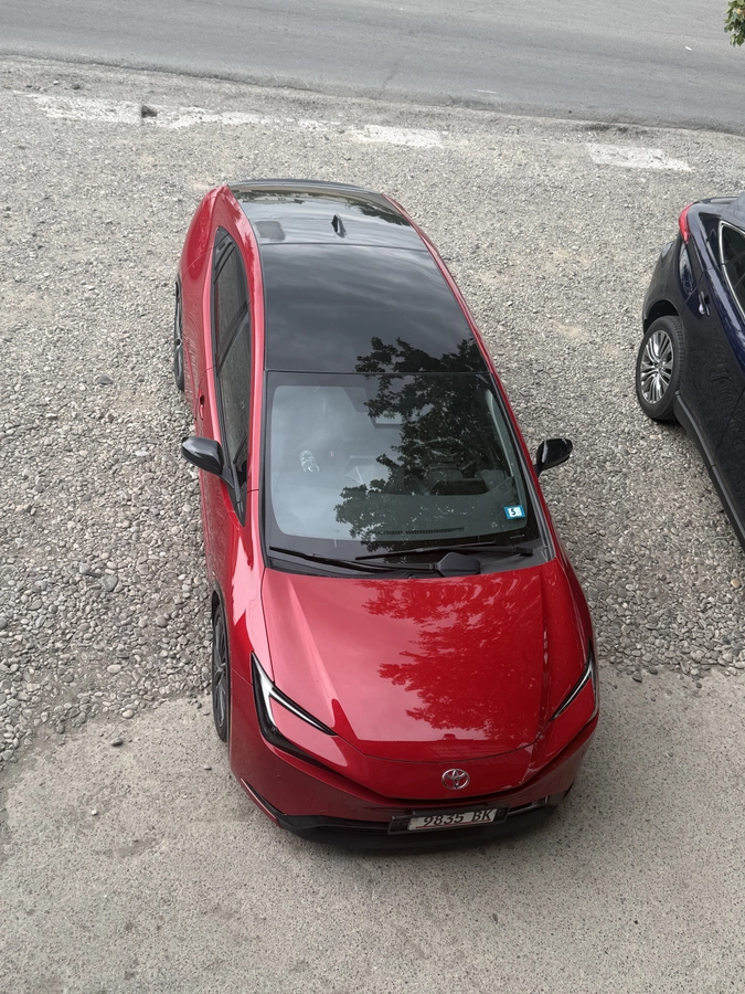Toyota Prius, 2023 — фото 11 из 11