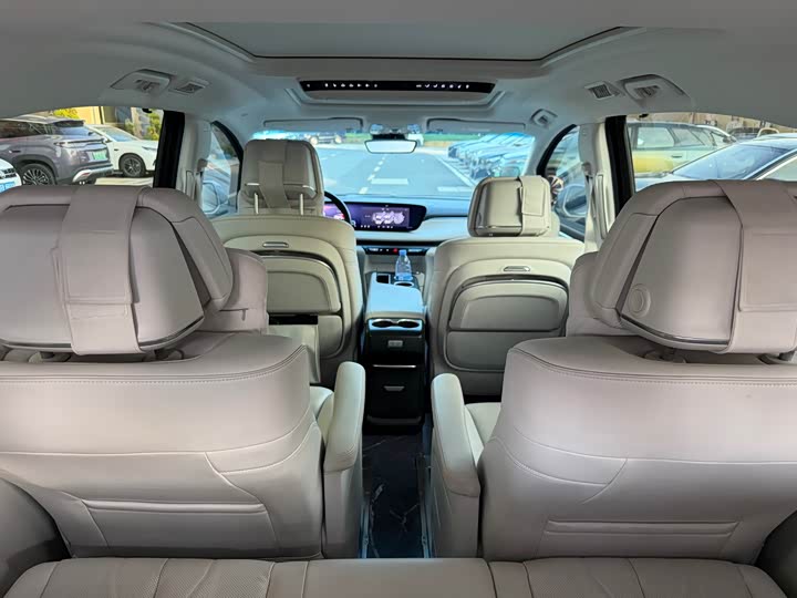Buick GL8 Hybrid, 2024 — фото 6 из 9