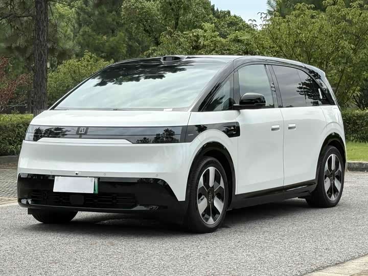 Zeekr Mix, 2025 — купить в Иванове под ключ