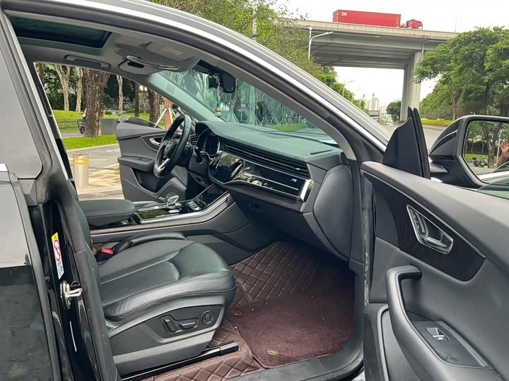 Audi Q8, 2023 — фото 9 из 9