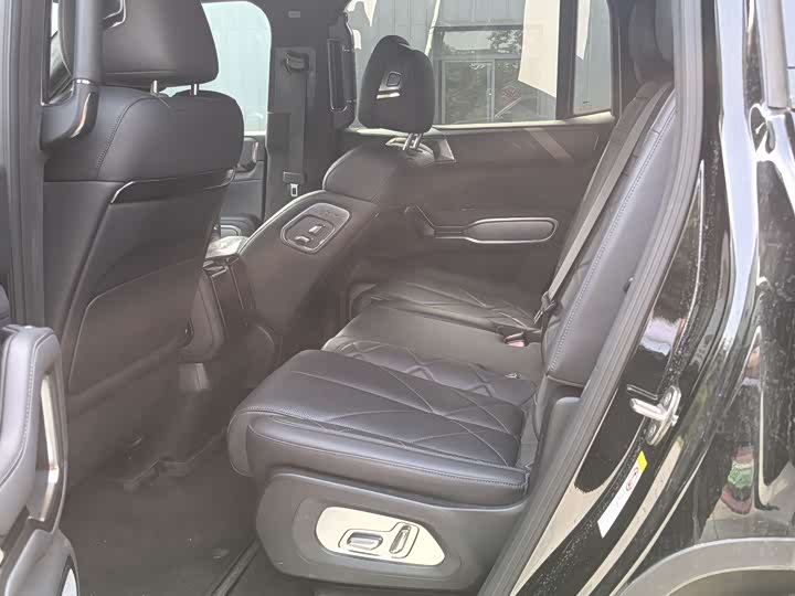 BYD FangChengBao Leopard 8, 2024 — фото 8 из 9