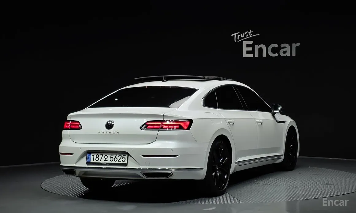 Volkswagen Arteon, 2023 — фото 2 из 12