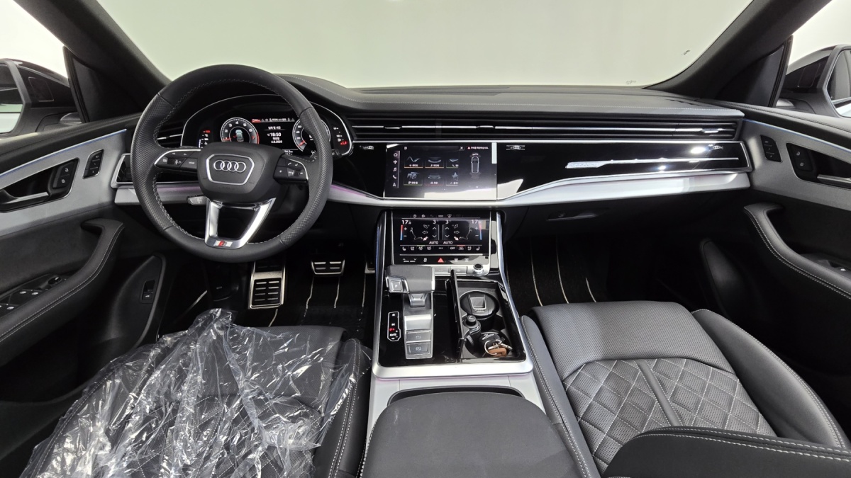 Audi Q8, 2025 — фото 6 из 12