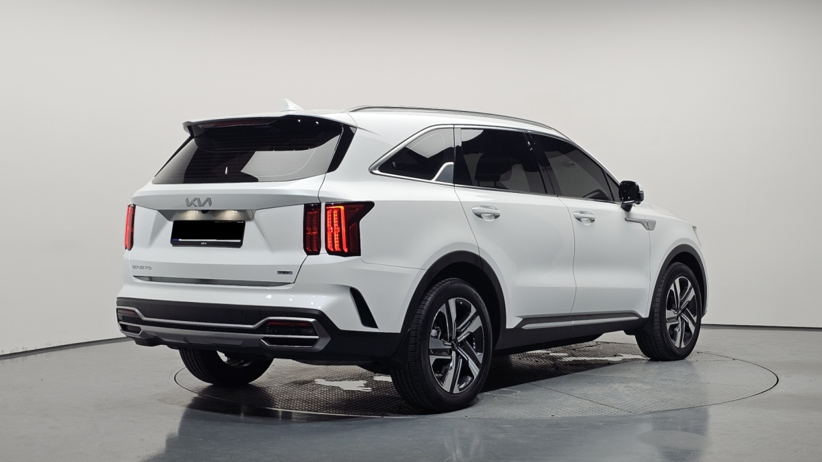 Kia Sorento, 2022 — фото 2 из 12