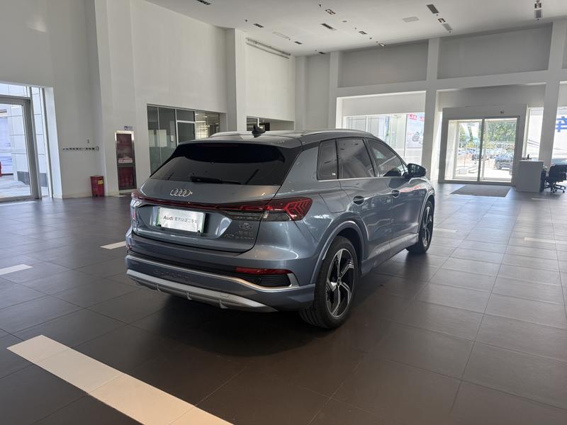Audi Q4 e-tron, 2024 — фото 6 из 12