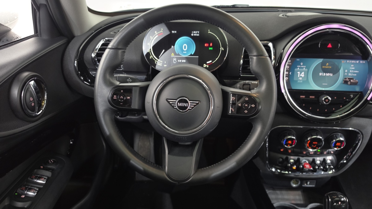 Mini Clubman, 2022 — фото 11 из 12