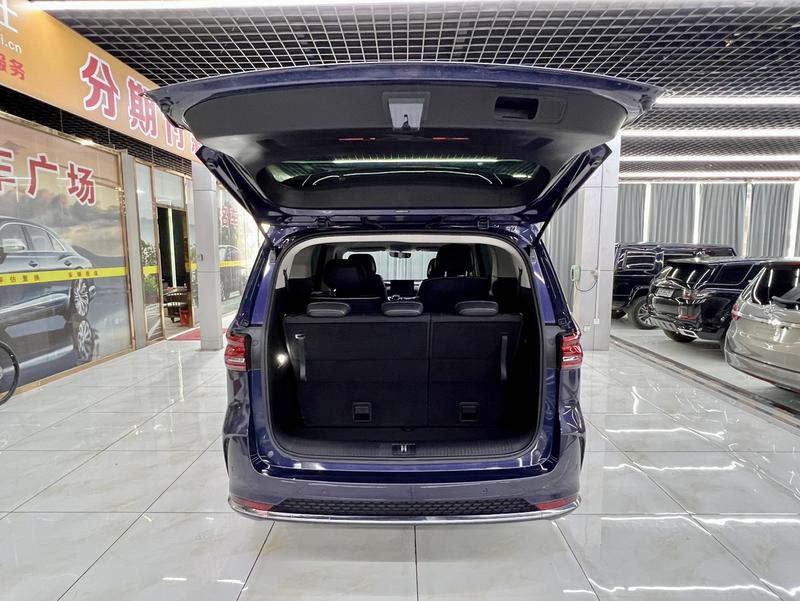 Roewe iMax 8, 2022 — фото 12 из 12
