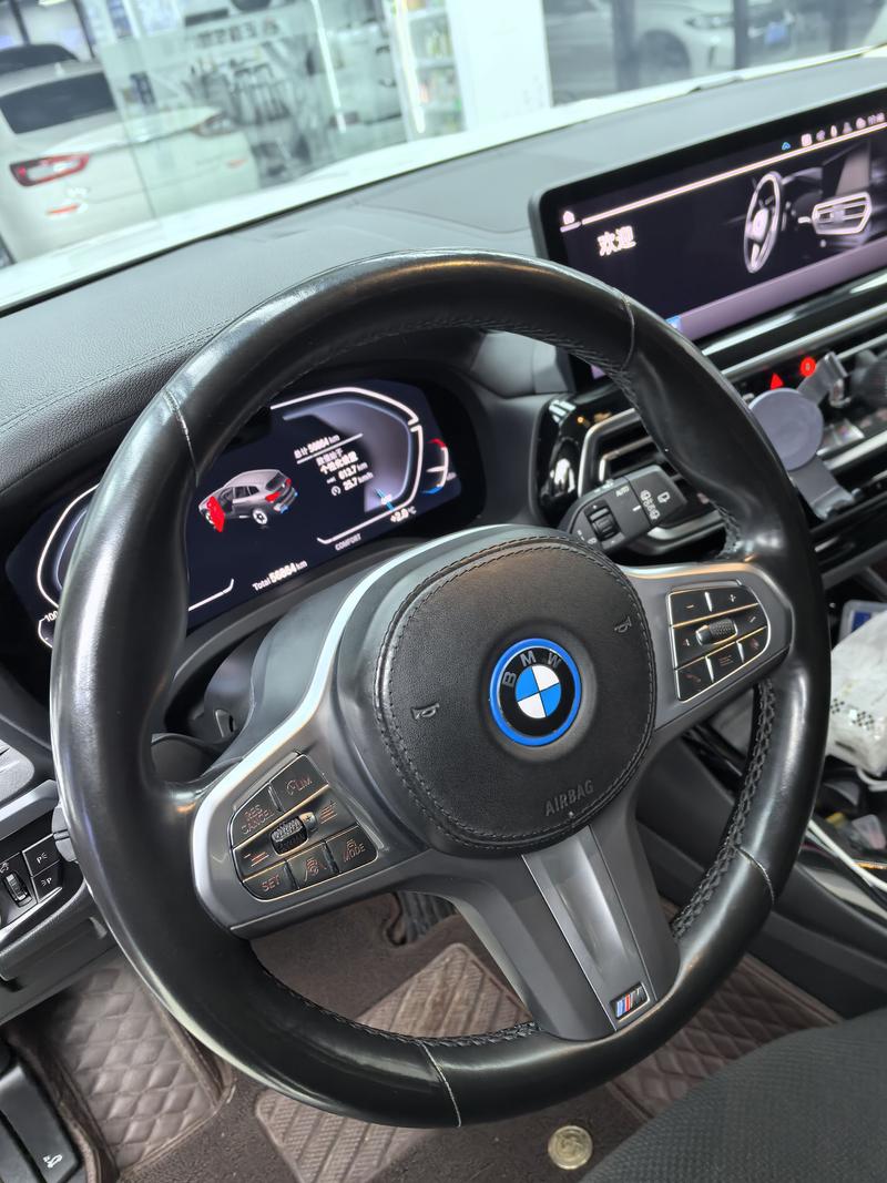 BMW iX3, 2023 — фото 9 из 12