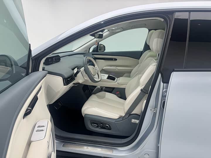 GAC Hyptec HT, 2024 — фото 9 из 9
