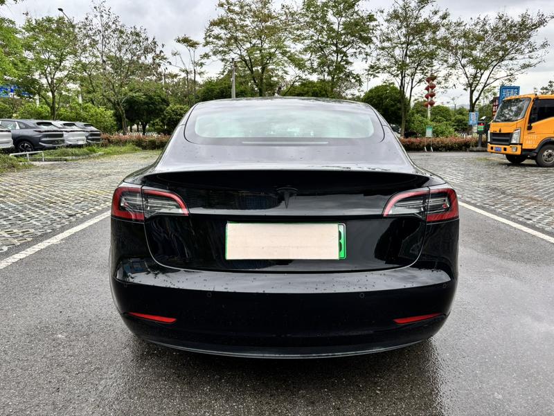 Tesla Model 3, 2023 — фото 5 из 9