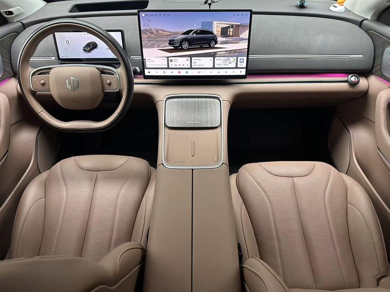 Leapmotor C11, 2025 — фото 8 из 12