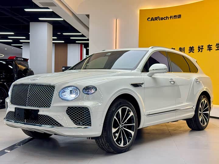 Bentley Bentayga, 2022 — купить в Саратове под ключ