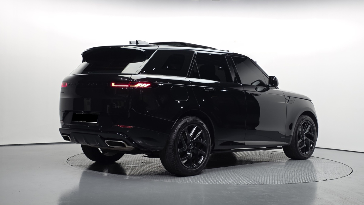 Land Rover Range Rover Sport, 2024 — фото 2 из 12