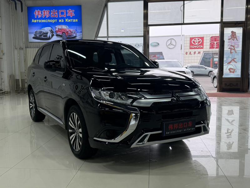 Mitsubishi Outlander, 2022 — фото 3 из 12