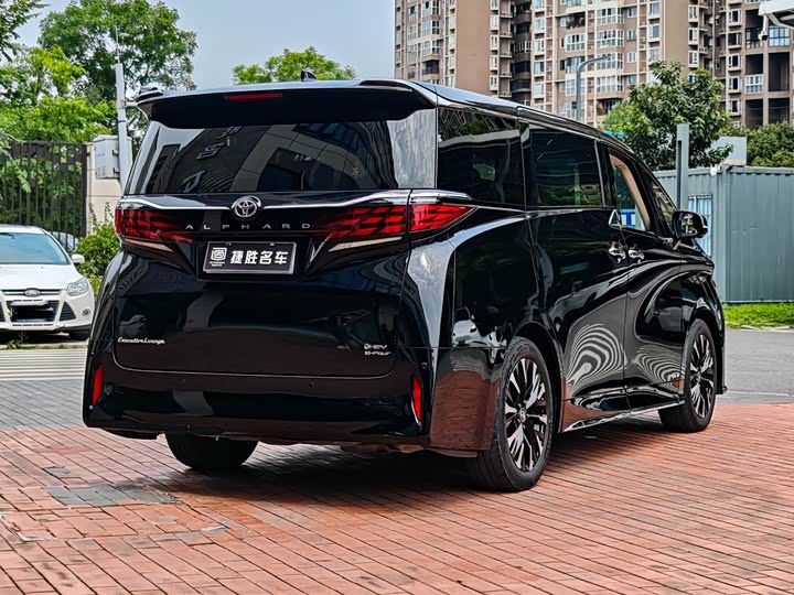 Toyota Alphard, 2023 — фото 7 из 7