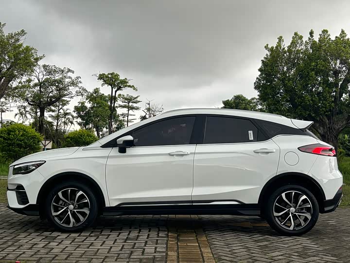 Geely Emgrand GS, 2023 — фото 5 из 9