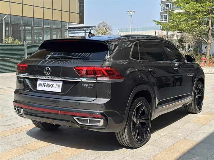 Volkswagen Teramont X, 2022 — фото 6 из 9