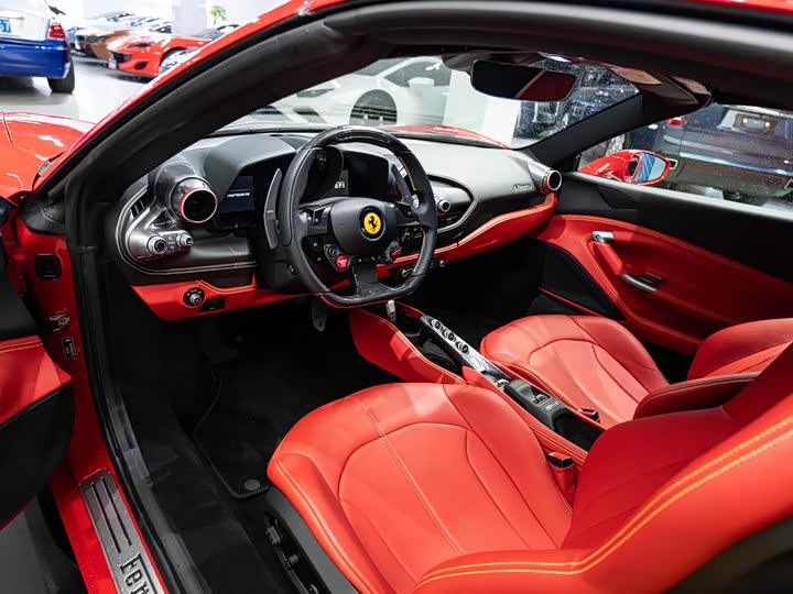 Ferrari F8, 2022 — фото 5 из 9