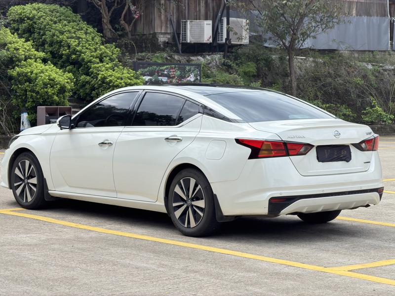 Nissan Teana, 2022 — фото 4 из 10