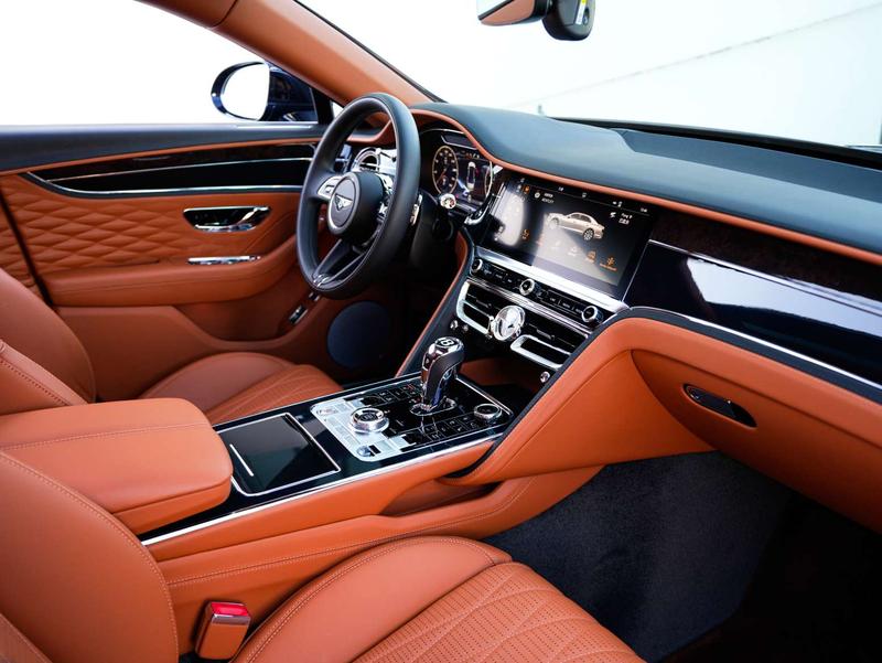 Bentley Flying Spur, 2021 — фото 11 из 12