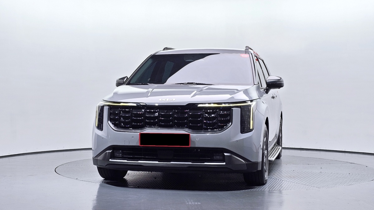 Kia Carnival, 2023 — фото 3 из 12