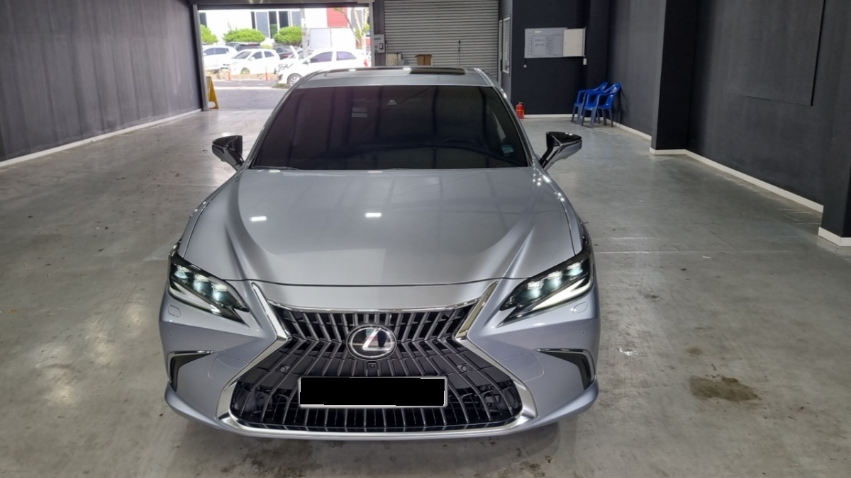 Lexus ES, 2023 — купить в Костроме под ключ