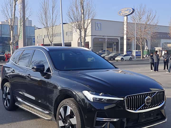Volvo XC60 Hybrid, 2024 — купить в Санкт-Петербурге под ключ