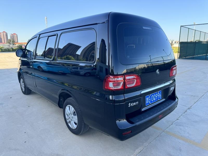 Dongfeng Forthing Lingzhi M5, 2023 — фото 4 из 9