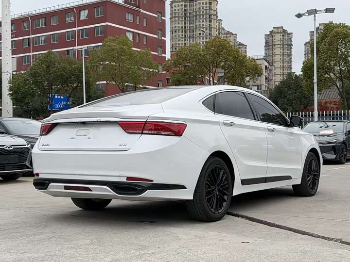 Geely Emgrand GT, 2022 — фото 6 из 9