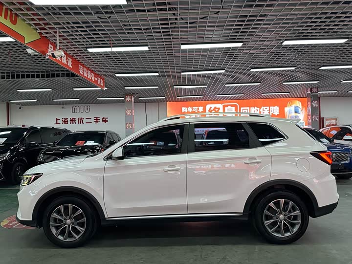 Roewe RX5, 2022 — фото 3 из 9