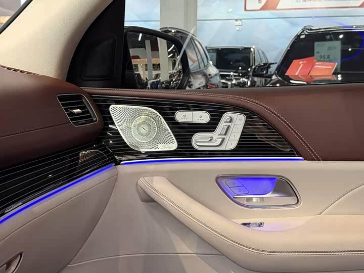 Mercedes-Benz Maybach GLS, 2024 — фото 5 из 9