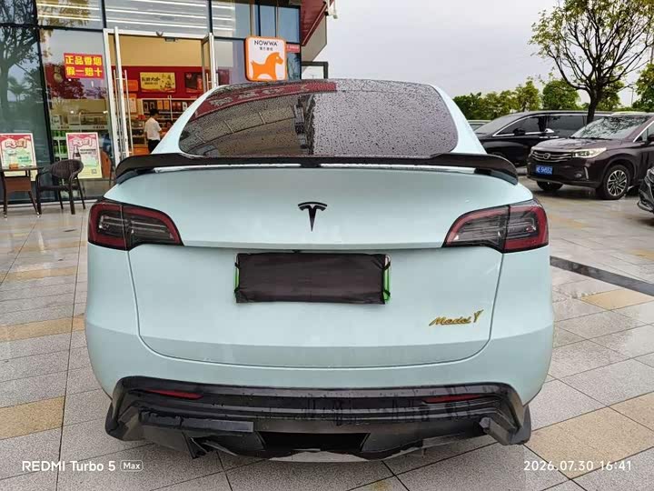 Tesla Model Y, 2022 — фото 8 из 9