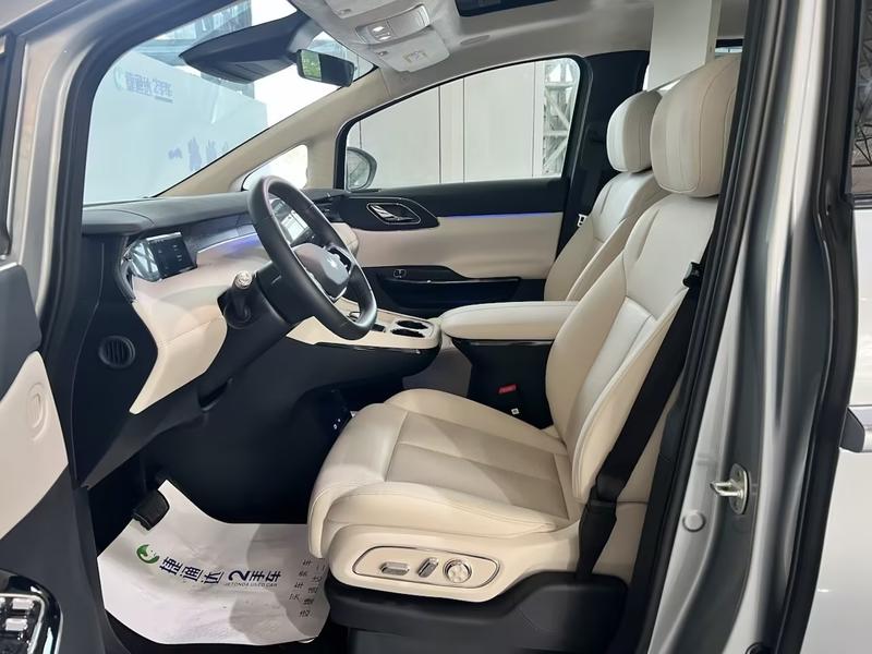 BAIC Arcfox Wendao V9, 2026 — фото 12 из 12