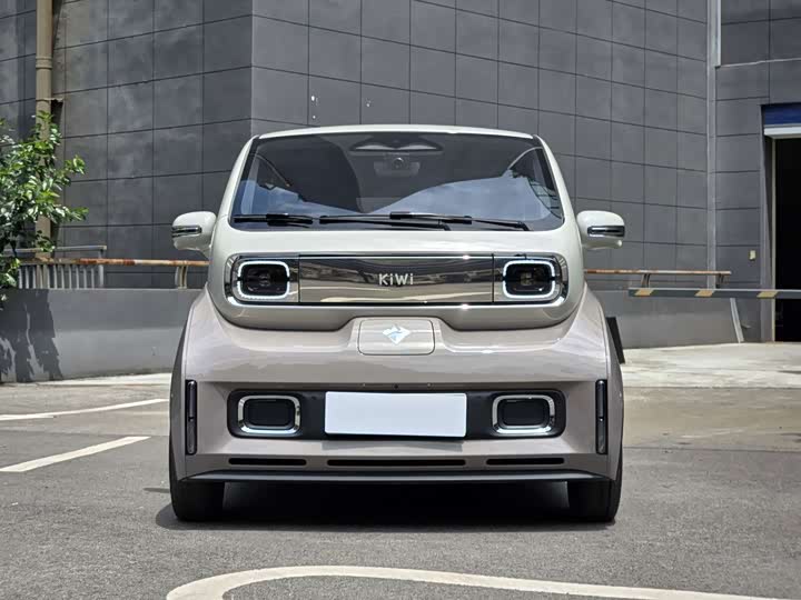 Baojun KiWi EV, 2022 — фото 2 из 9