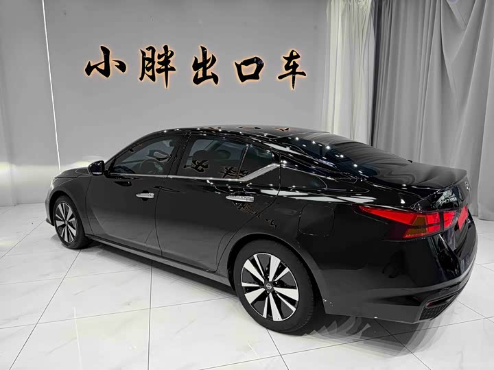 Nissan Teana, 2022 — фото 6 из 9