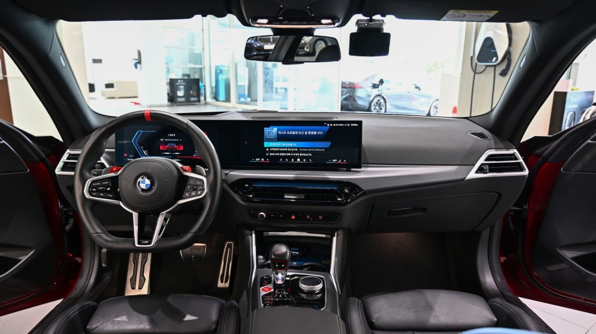 BMW M2, 2025 — фото 8 из 12