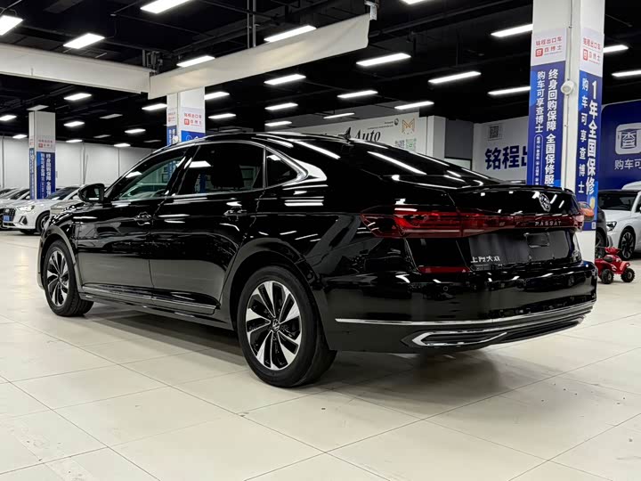Volkswagen Passat, 2022 — фото 5 из 9