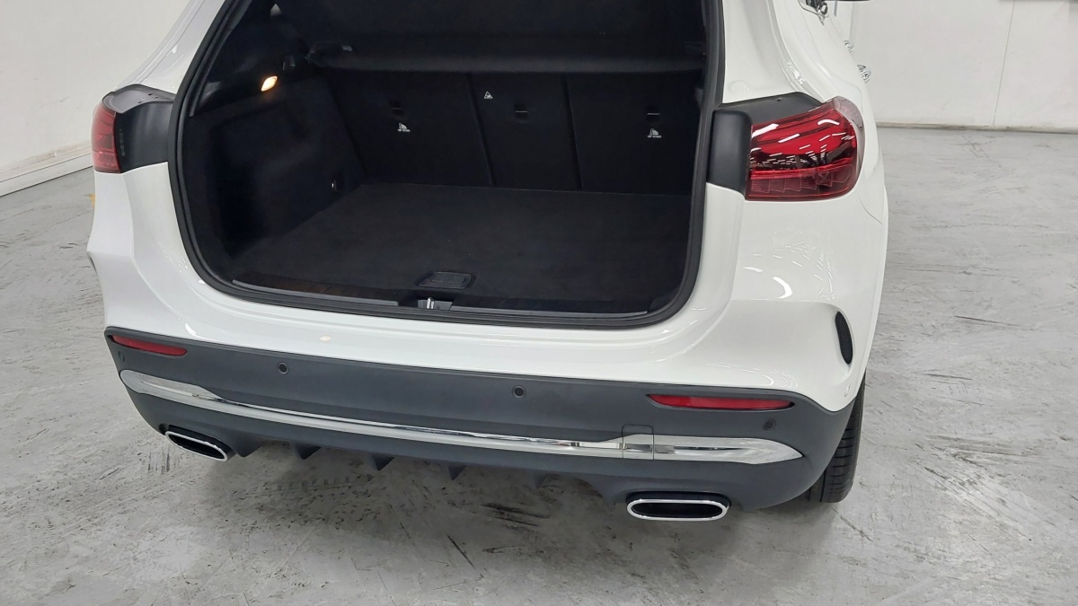 Mercedes-Benz GLA-Class, 2024 — фото 11 из 12