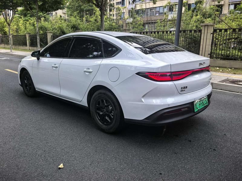 BYD Seal 05 DM-i Hybrid, 2025 — фото 4 из 10