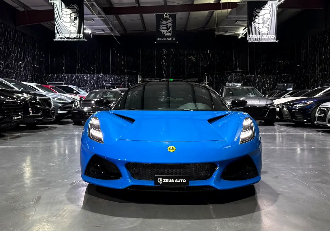 Lotus Emira, 2023 — фото 2 из 10