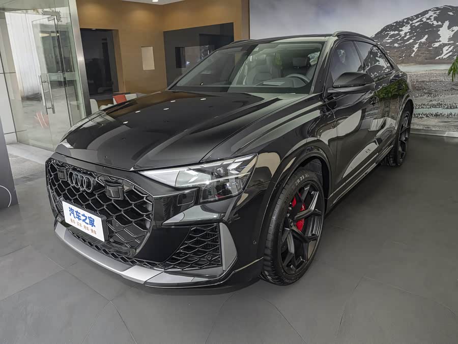Audi RS Q8, 2026 — купить в Москве под ключ