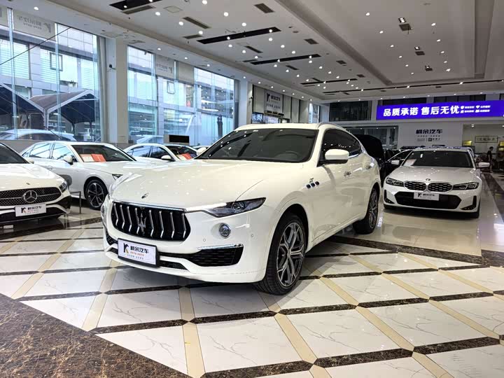 Maserati Levante, 2022 — фото 2 из 9