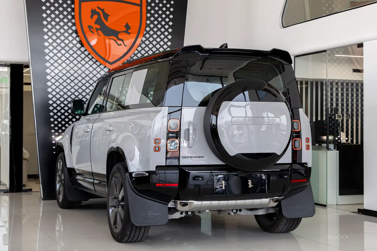 Land Rover Defender, 2026 — фото 6 из 10