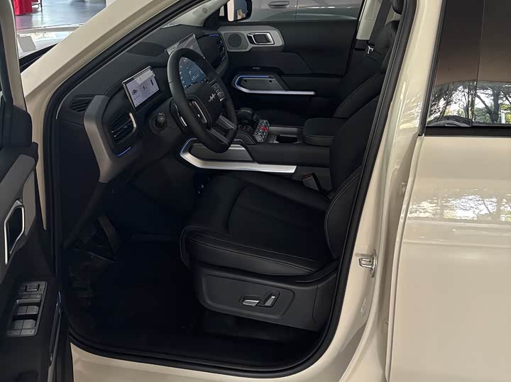 BYD FangChengBao Titanium 3 (Tai 3), 2026 — фото 8 из 9