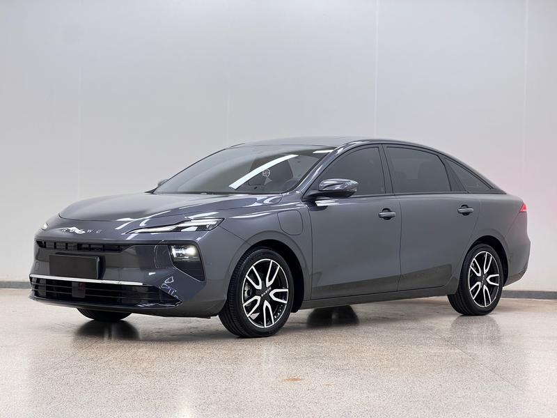 Roewe D6, 2025 — купить в Москве под ключ