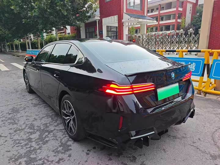 BMW i5, 2025 — фото 9 из 9