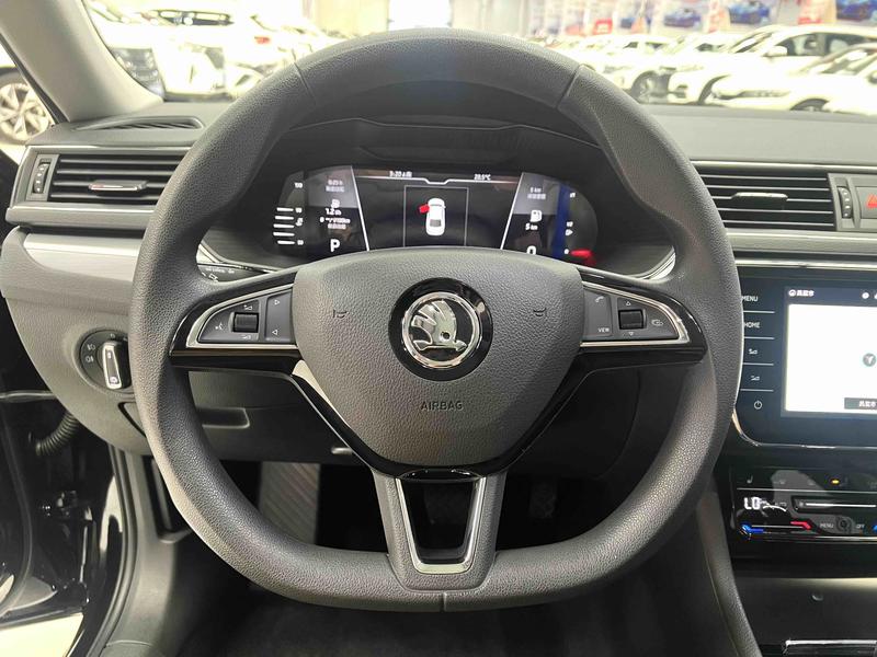 Skoda Superb, 2024 — фото 11 из 12