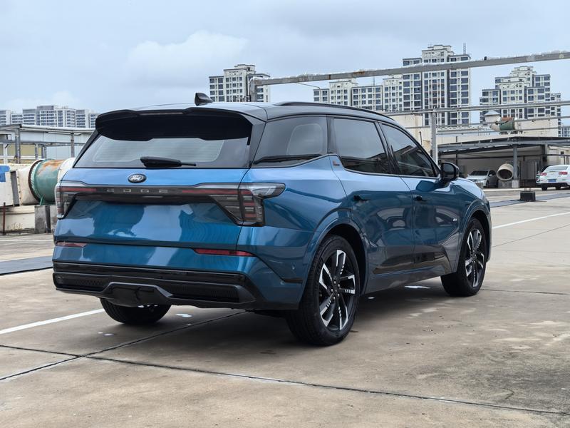 Ford Edge, 2023 — фото 6 из 12